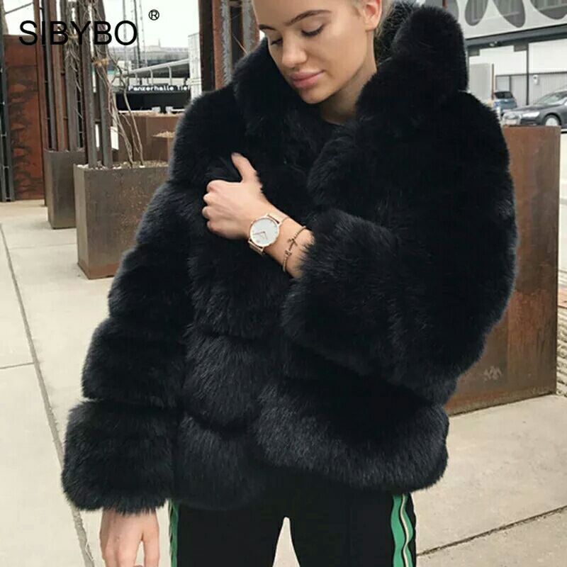 Chic Minimalist Patchwork Fur Jacket
