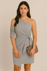 Wanita Lengan Setengah Renda Elegan